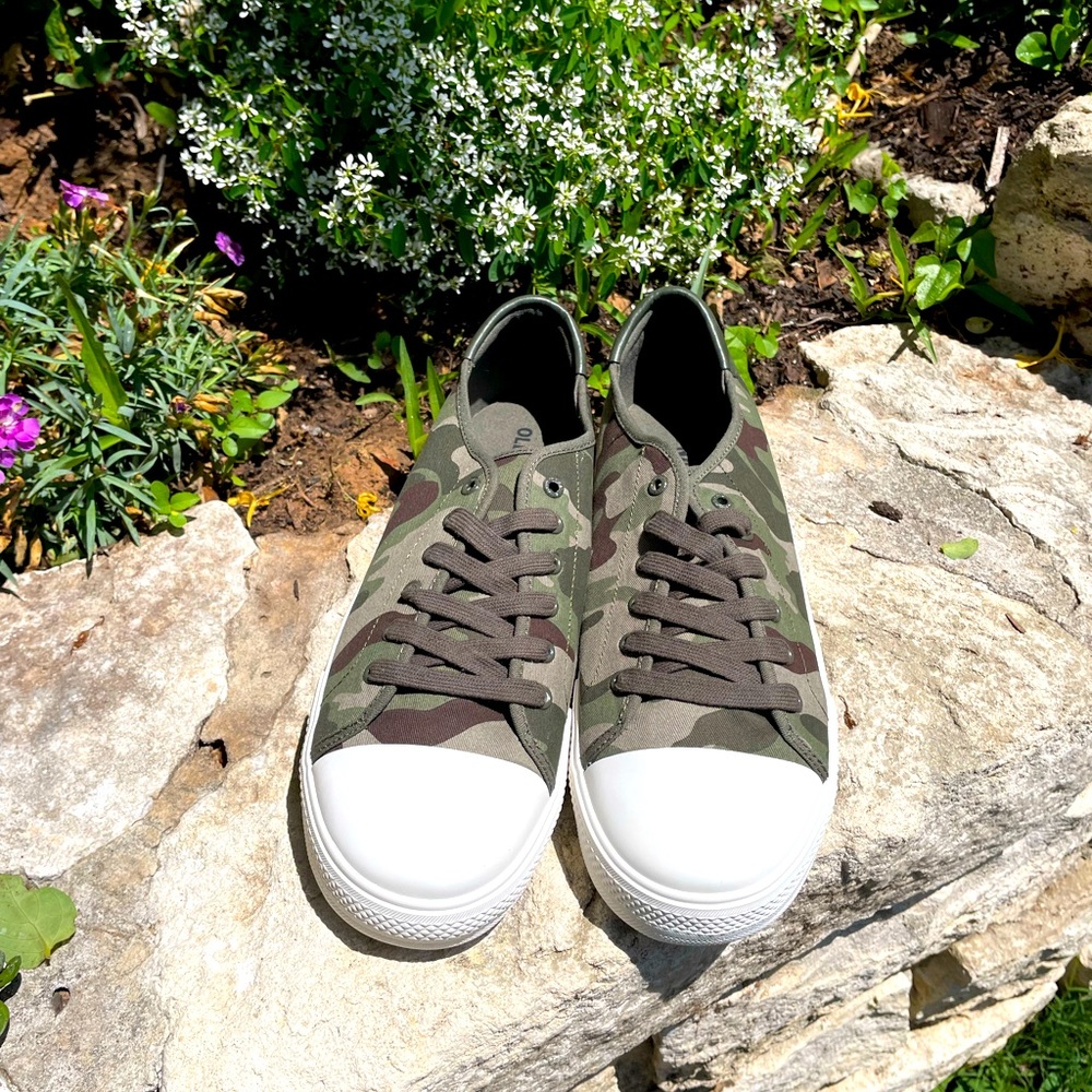 Water-Repellent, Canvas, Camo, Tennis Sneakers, size 11 - Picture 2 of 5